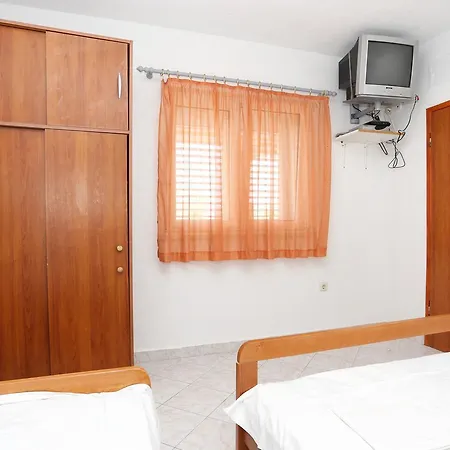 Apartman Studio Sreser 10138b *